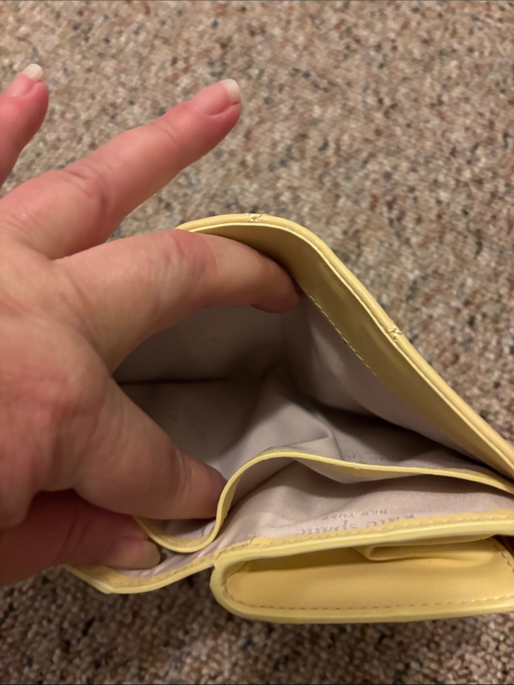 Kate Spade ♠️ Wallet Quilted. Buttery Yellow NWOT - Picture 10 of 11